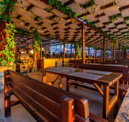 restaurant_terrace_4.jpg
