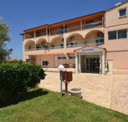 sousouras-beach-hotel-bungalows-2.jpg