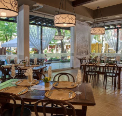 w_restaurant_8.jpg